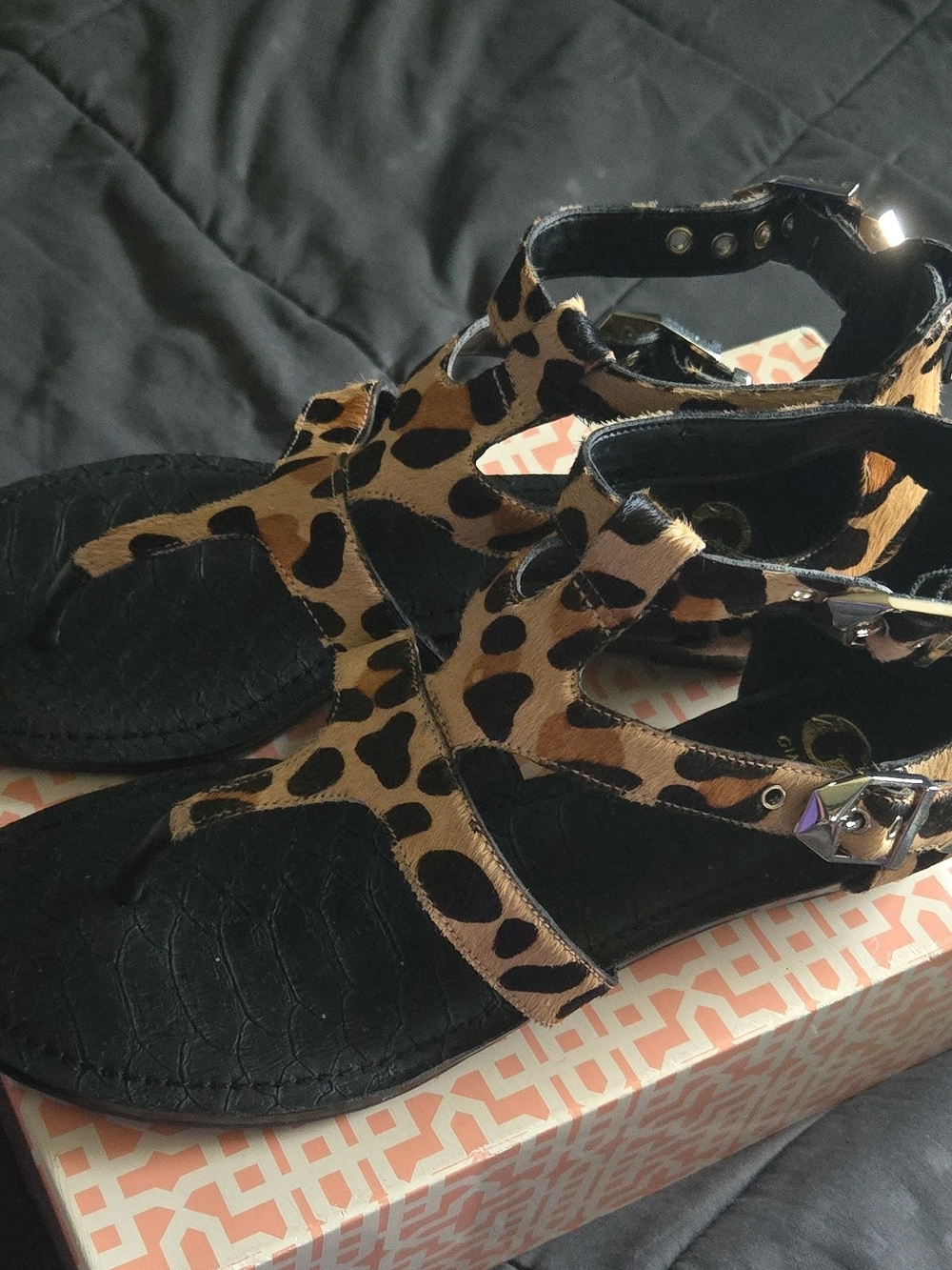 Gianni Bini Leopard Print T-Strap Sandals - Black & Brown